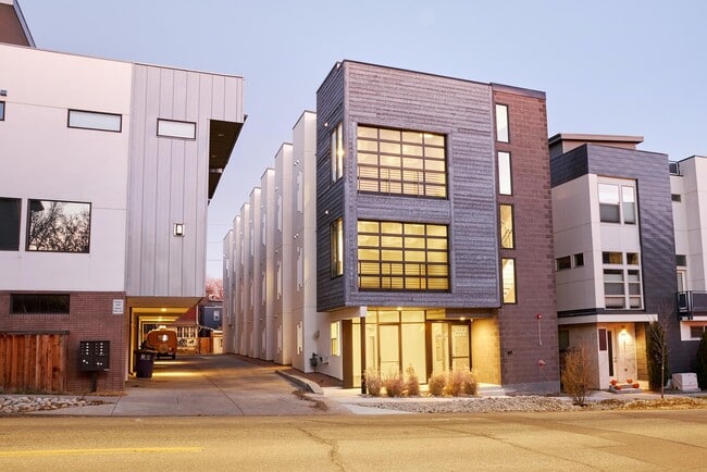 Photo - 3024-3024 Zuni St Unit 102.1413654