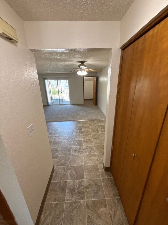 Photo - 642 Taybin Rd NW Unidad C
