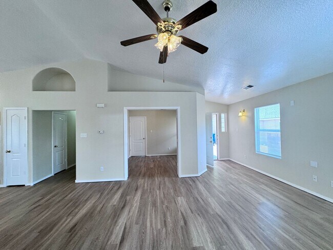 Photo - 3 bed 2 bath home in Los Lunas