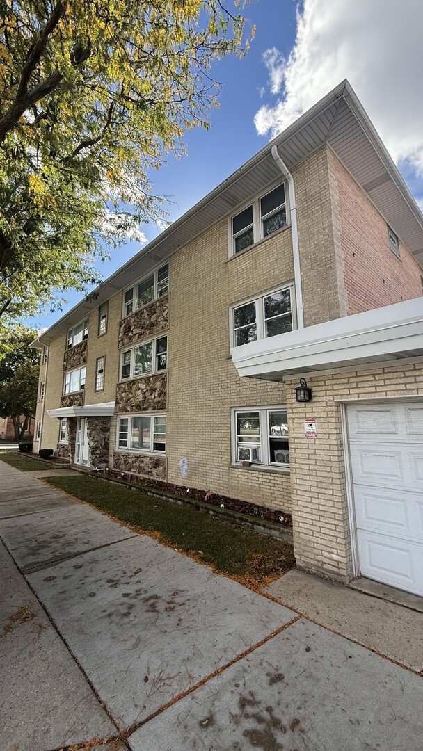 Building Photo - 8412 W Gregory St Unit 3N