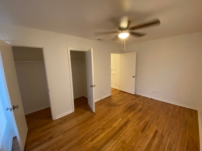 Photo - 2047 Farola Dr House