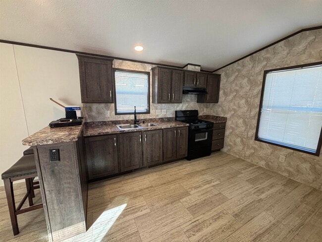 Photo - 44 Pineland Park Rd