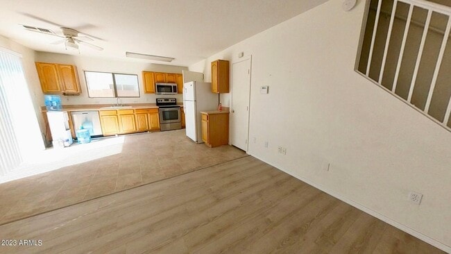 Photo - 2277 E Palm Beach Dr