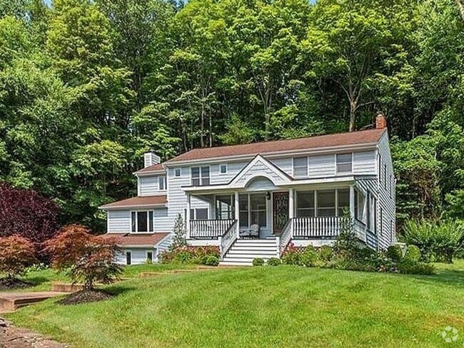 Building Photo - 777 Armonk Rd Rental