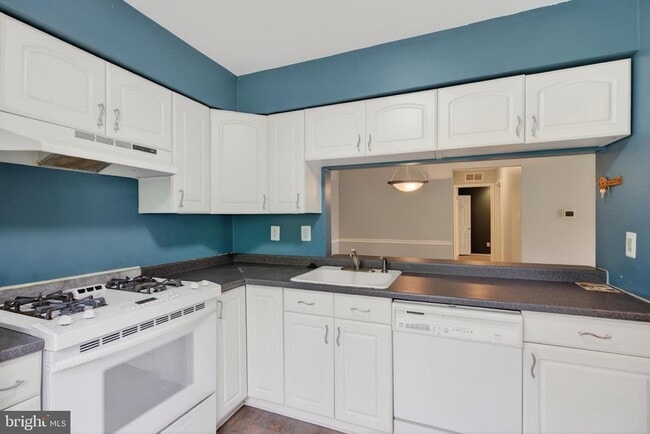 Photo - 3302B Ramsbury Ct