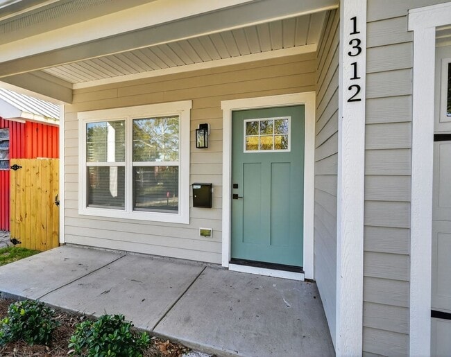 Photo - 1312 Hooper St