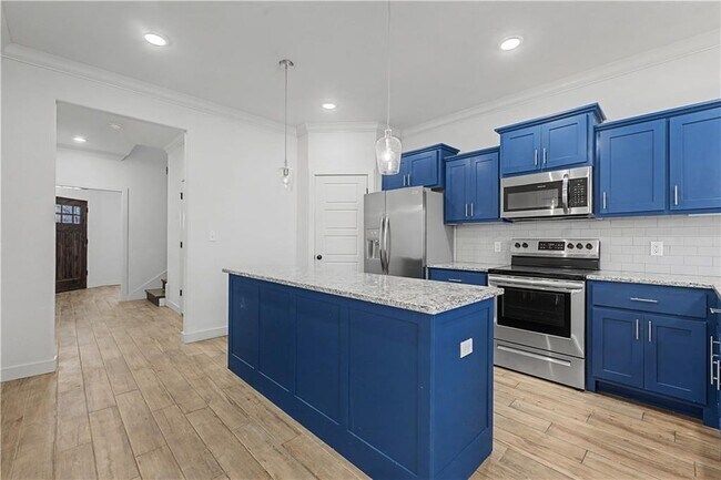 Photo - 3215 SW Hillstone Ave