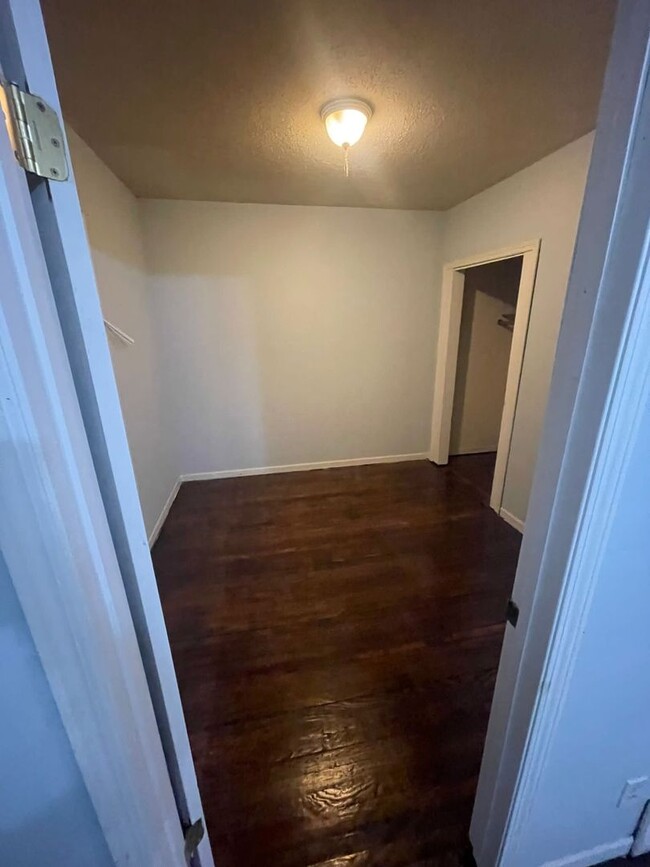 1813-1815 Clayton Ave. (Duplex) - 1813-1815 Clayton Ave. (Duplex) Apartamento Unidad Upper