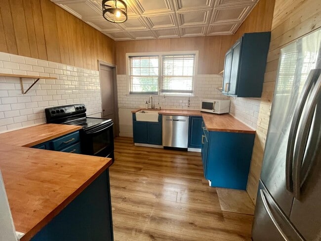 Photo - 1140 Sunset Hill Rd