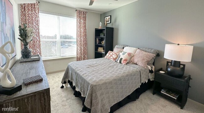 Photo - 2 br, 2 bath Condo - 174 Bass Pro Dr. 205