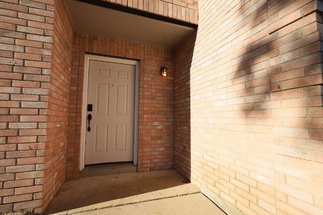 Photo - 9519 Braun Square