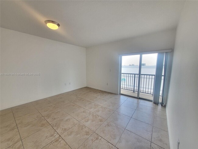Photo - 435 SW 12th Ave Unit 502