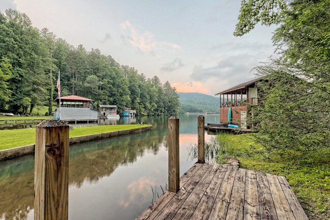 Photo - 6180 Crow Creek Rd