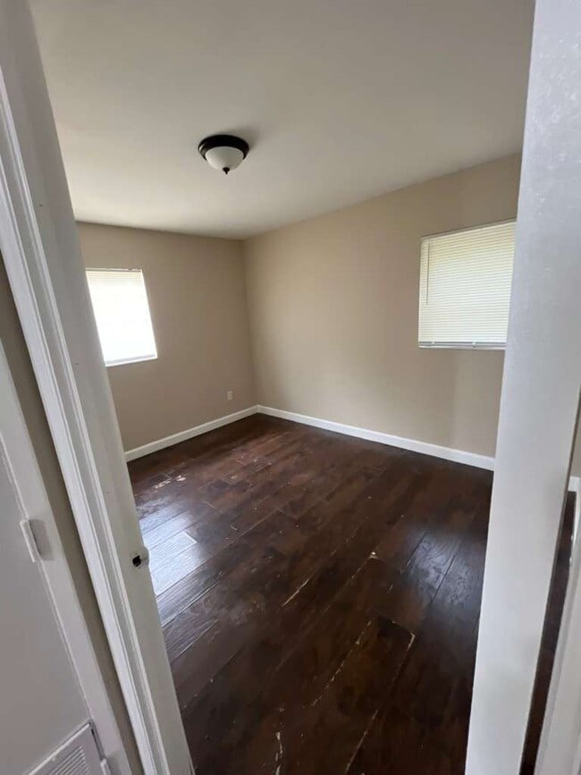 Photo - 1732 NW 6th Terrace