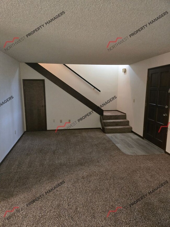 Building Photo - STATUS: AVAILABLE | T25 | $1695