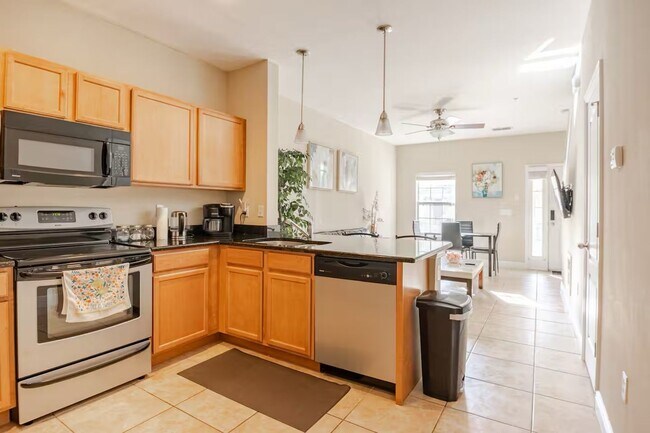 2960 SW 35th Pl