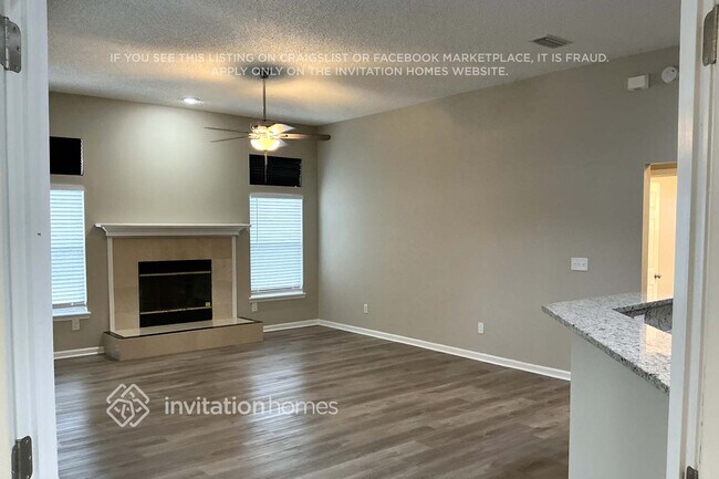 Photo - 601 Thornberry Rd