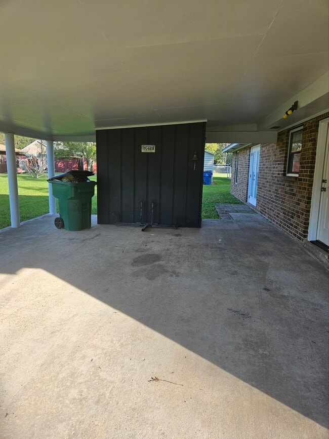 Photo - 1128 S Shireview Cir