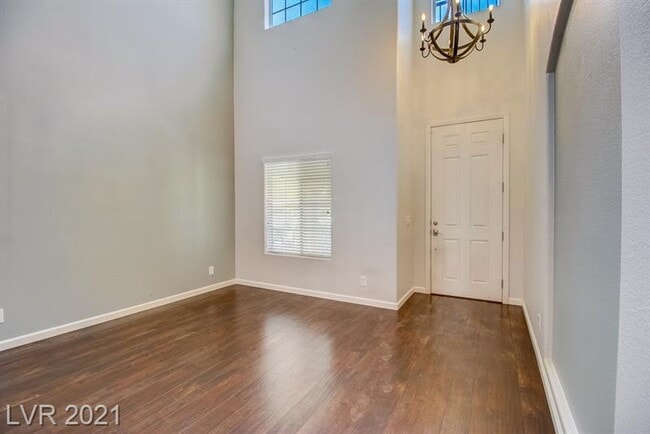 Photo - 5597 Jelsma Ave