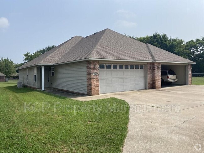 Building Photo - 2823 Fairway Hamlet Ct Rental