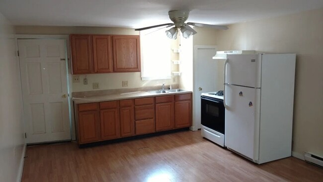 Photo - S Main St Marysville Unit Apt F