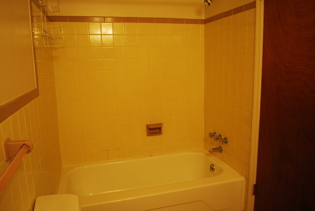 Photo - 6 Garden of Eden Rd Unit 401