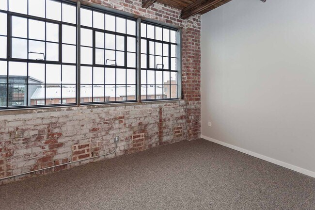 Spaulding Lofts