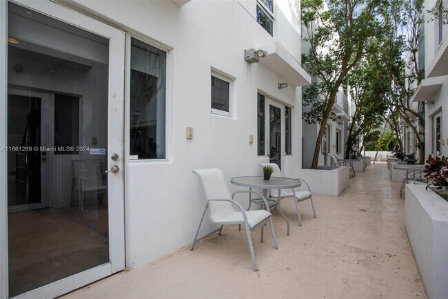 Photo - 200 Washington Ave