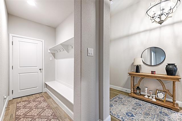 Photo - 1106 Silver Oak Dr