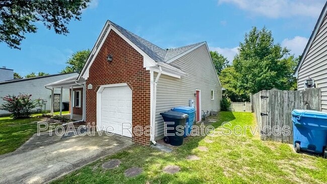 Photo - 5568 Annandale Dr