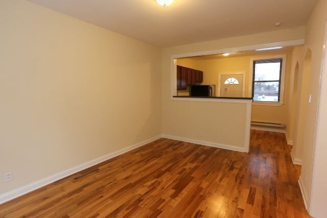 Photo - 4422 N Wolcott Ave Unidad A3