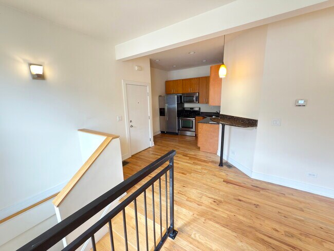 Photo - 2835 N Damen Ave