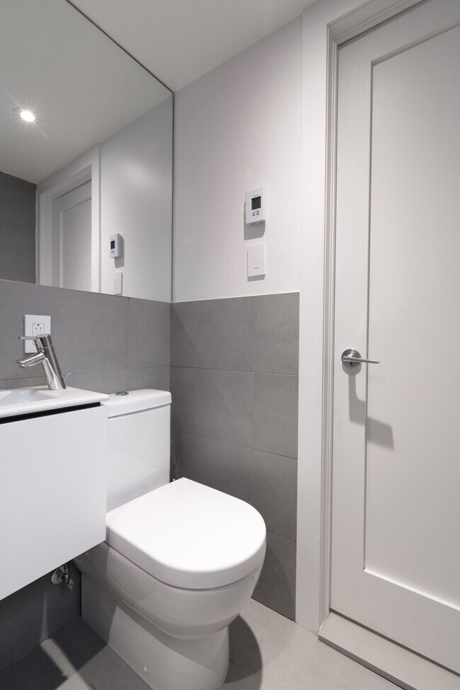 Photo - 25 Av des Pins O Unité 321