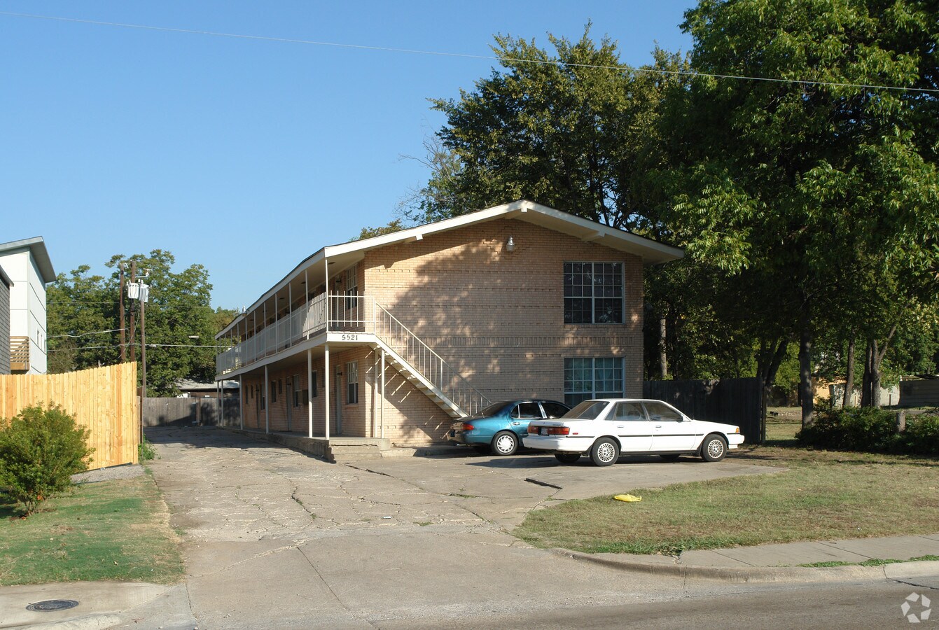 Photo - 5521 Columbia Ave