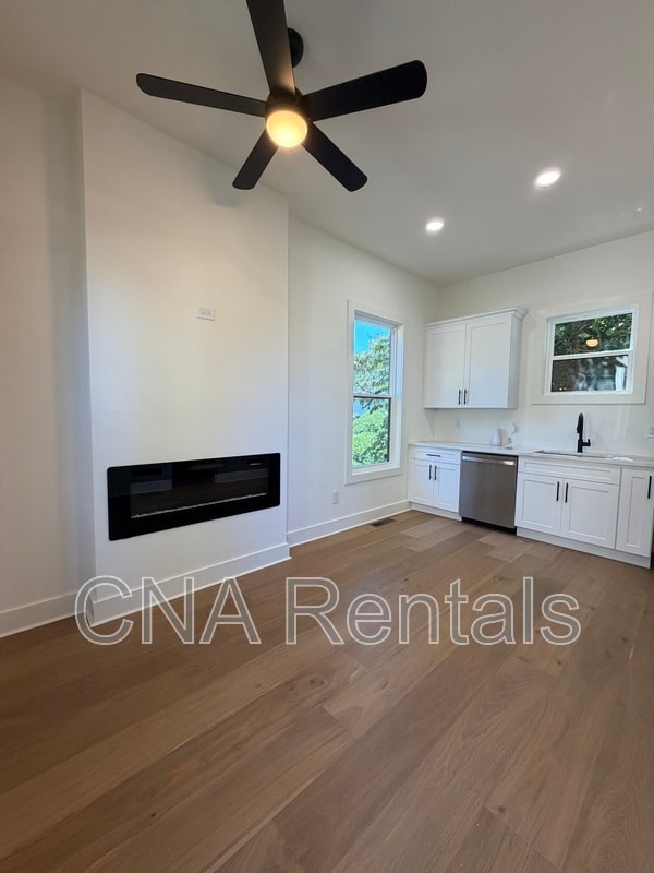 Photo - 294 Roy St SW