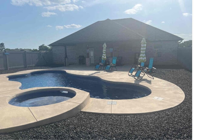 Photo - 165 Private Rd 54329