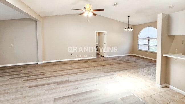 Photo - 8122 Hathaway Dr