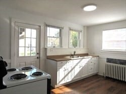 Photo - 22 Buzzards Bay Ave Unidad 1st floor