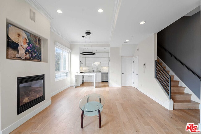 Photo - 438 Arnaz Dr Unit 106