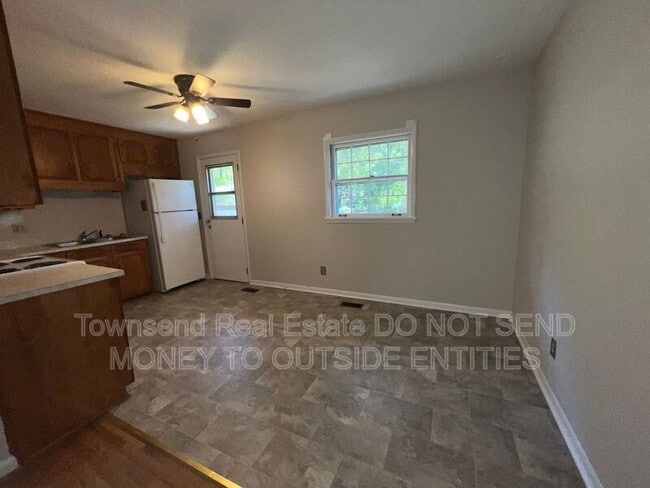 Photo - 2904 Collingwood St