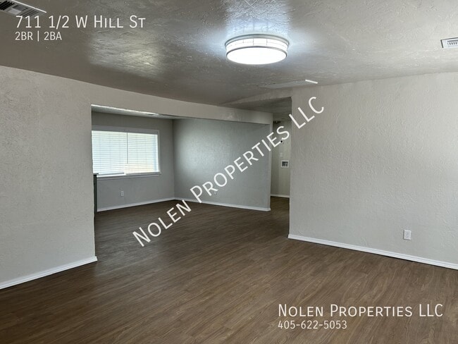 Photo - 711 W Hill St