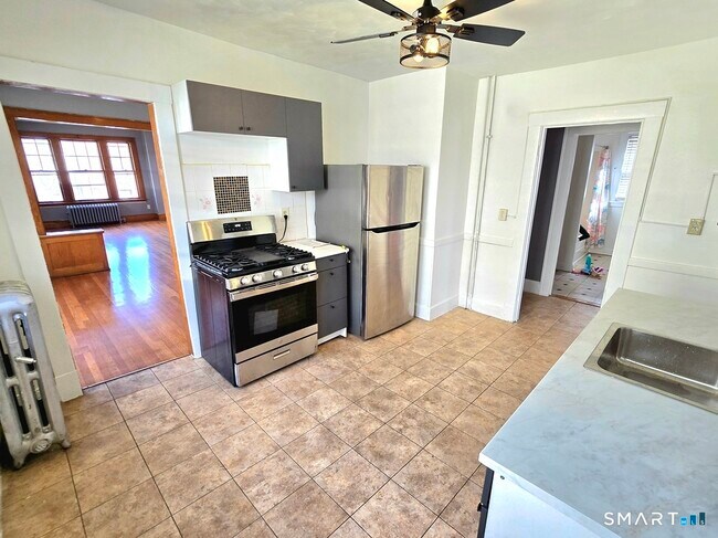 Photo - 70 Monroe St Unit 2