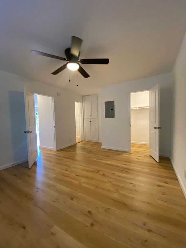 Photo - 6556 Lamirada Ave