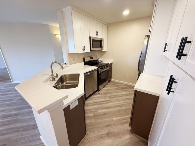 Photo - Fully Remodeled 2 Bed/2 Bath Condo at City Scene! Unidad 82
