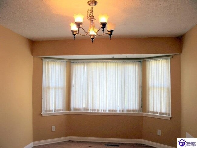 Photo - 927 Woods Hollow Dr