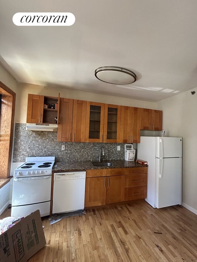 Photo - 2010 Ocean Ave Apartment