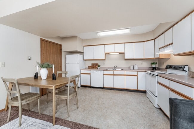 Eastpointe Townhomes