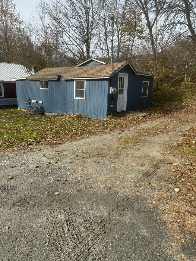 Building Photo - 42 Peggy's Ln Rental