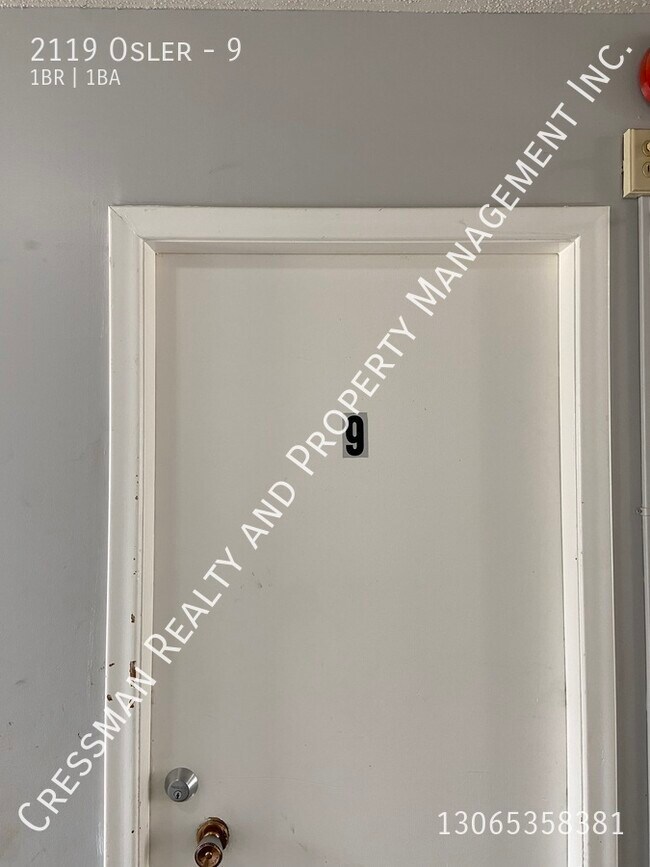 Photo - 1 bed 1 bath APARTMENT located downtown Re... Unit 9