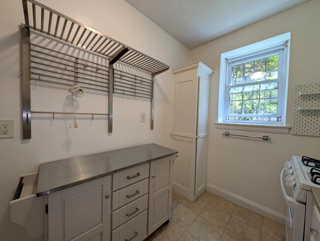 Photo - 16 Ware St Unit B